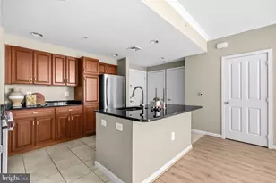 4490 Market Commons Dr, Fairfax, VA 22033 - Photo 15