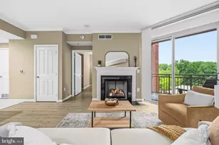 4490 Market Commons Dr, Fairfax, VA 22033 - Photo 5