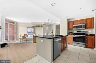 4490 Market Commons Dr, Fairfax, VA 22033 - Photo 7