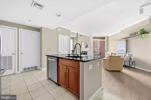 4490 Market Commons Dr, Fairfax, VA 22033 - Photo 13