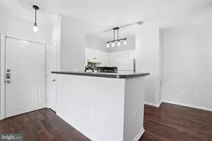11325 Aristotle Dr, Fairfax, VA 22030 - Photo 9