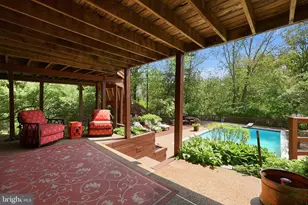 10204 Yellow Pine Dr, Vienna, VA 22182 - Photo 77