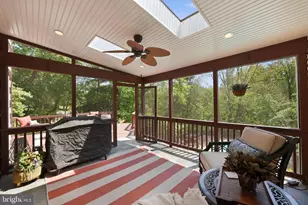 10204 Yellow Pine Dr, Vienna, VA 22182 - Photo 47