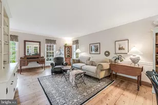 11686 Stockbridge Ln, Reston, VA 20194 - Photo 7