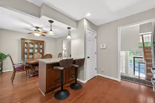 11737 Dry River Ct, Reston, VA 20191 - Photo 9