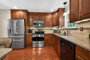 11737 Dry River Ct, Reston, VA 20191 - Photo 7