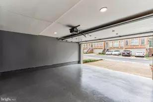 8048 Kidwell Town Ct, Vienna, VA 22182 - Photo 25