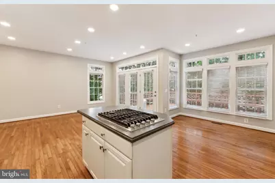8048 Kidwell Town Court, Vienna, VA 22182 - Photo 5
