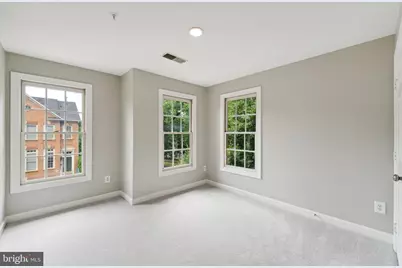 8048 Kidwell Town Court, Vienna, VA 22182 - Photo 15