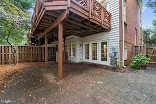 8048 Kidwell Town Ct, Vienna, VA 22182 - Photo 23