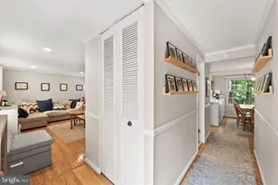 10906 Carters Oak Way, Burke, VA 22015 - Photo 5