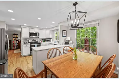 10906 Carters Oak Way, Burke, VA 22015 - Photo 13