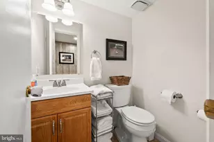 10906 Carters Oak Way, Burke, VA 22015 - Photo 33