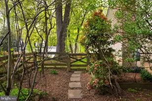 10906 Carters Oak Way, Burke, VA 22015 - Photo 43