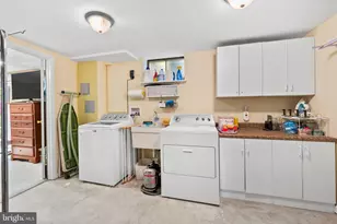10906 Carters Oak Way, Burke, VA 22015 - Photo 31
