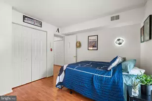 5858 Orchard Hill Ct, Clifton, VA 20124 - Photo 7