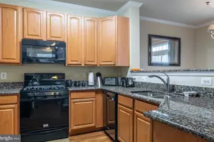 8933 Milford Haven Ct, Lorton, VA 22079 - Photo 21