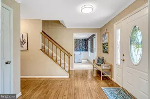 10354 Steamboat Landing Ln, Burke, VA 22015 - Photo 7