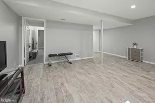 9053 Armendown Dr, Springfield, VA 22152 - Photo 45