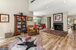 10714 Midsummer Dr, Reston, VA 20191 - Photo 25