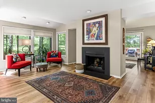 10714 Midsummer Dr, Reston, VA 20191 - Photo 27