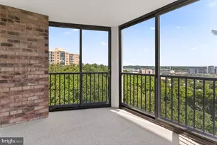5903 Mt Eagle Dr, Alexandria, VA 22303 - Photo 19
