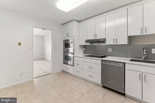 5903 Mt Eagle Dr, Alexandria, VA 22303 - Photo 29