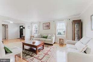 9923 Marquand Dr, Burke, VA 22015 - Photo 9