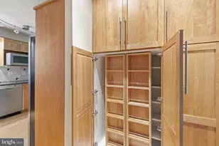 6423 John Jackson Ct, Fairfax Station, VA 22039 - Photo 13