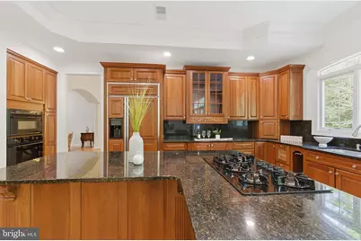 1401 Hidden Hill, Vienna, VA 22182 - Photo 23