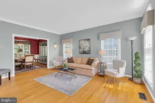 8323 Argent Cir, Fairfax Station, VA 22039 - Photo 7