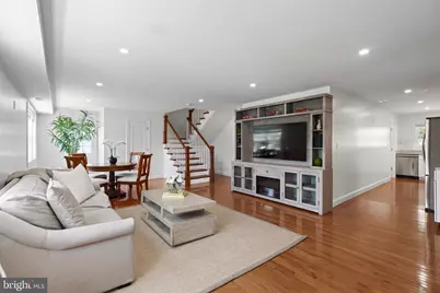 6634 Harriett Street, Falls Church, VA 22042 - Photo 5