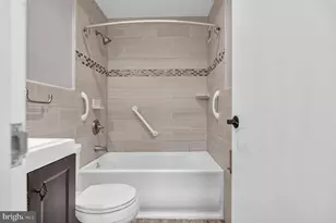 6631 Wakefield Dr, Alexandria, VA 22307 - Photo 15