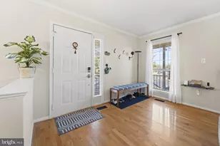13689 Water Springs Ct, Centreville, VA 20121 - Photo 9