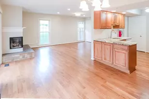 3860 Waythorn Pl, Fairfax, VA 22033 - Photo 5