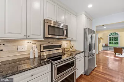 5015 Gadsen Drive, Fairfax, VA 22032 - Photo 9