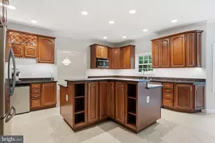 8613 Vernon Ave, Alexandria, VA 22309 - Photo 7