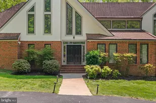 10101 Jaydee Blvd, Fairfax Station, VA 22039 - Photo 3