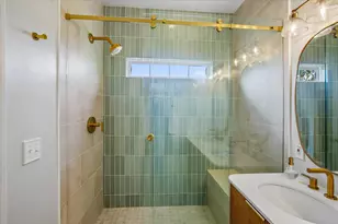 7850 Locust Leaf Ln, Alexandria, VA 22315 - Photo 15