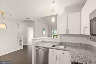 11381 Aristotle Dr, Fairfax, VA 22030 - Photo 15