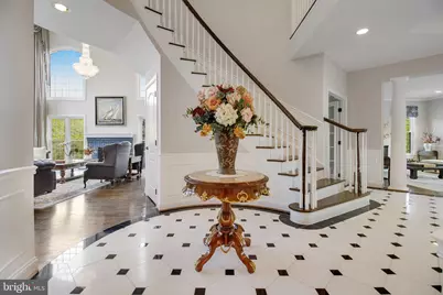 608 Nalls Farm Way, Great Falls, VA 22066 - Photo 5