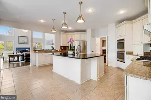608 Nalls Farm Way, Great Falls, VA 22066 - Photo 25