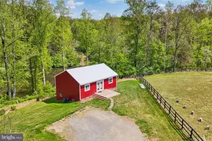 7017 Union Mill Rd, Clifton, VA 20124 - Photo 121
