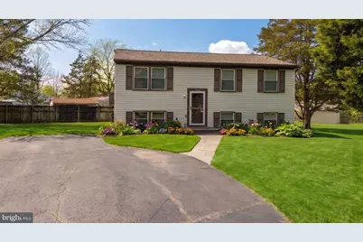 1245 Wilshire Drive, Herndon, VA 20170 - Photo 1