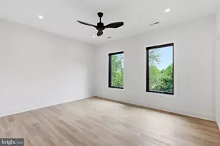 901 Meadow Ln SW, Vienna, VA 22180 - Photo 23