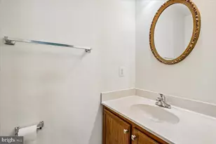 14408 Rockymount Ct, Centreville, VA 20120 - Photo 33