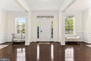 8901 Hargrove Ct, Fairfax, VA 22031 - Photo 5