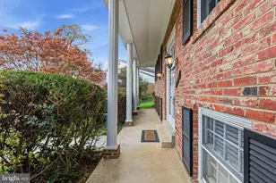 1322 Cordelia Ct, McLean, VA 22102 - Photo 5