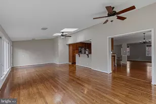 1322 Cordelia Ct, McLean, VA 22102 - Photo 9