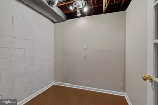 1322 Cordelia Ct, McLean, VA 22102 - Photo 35